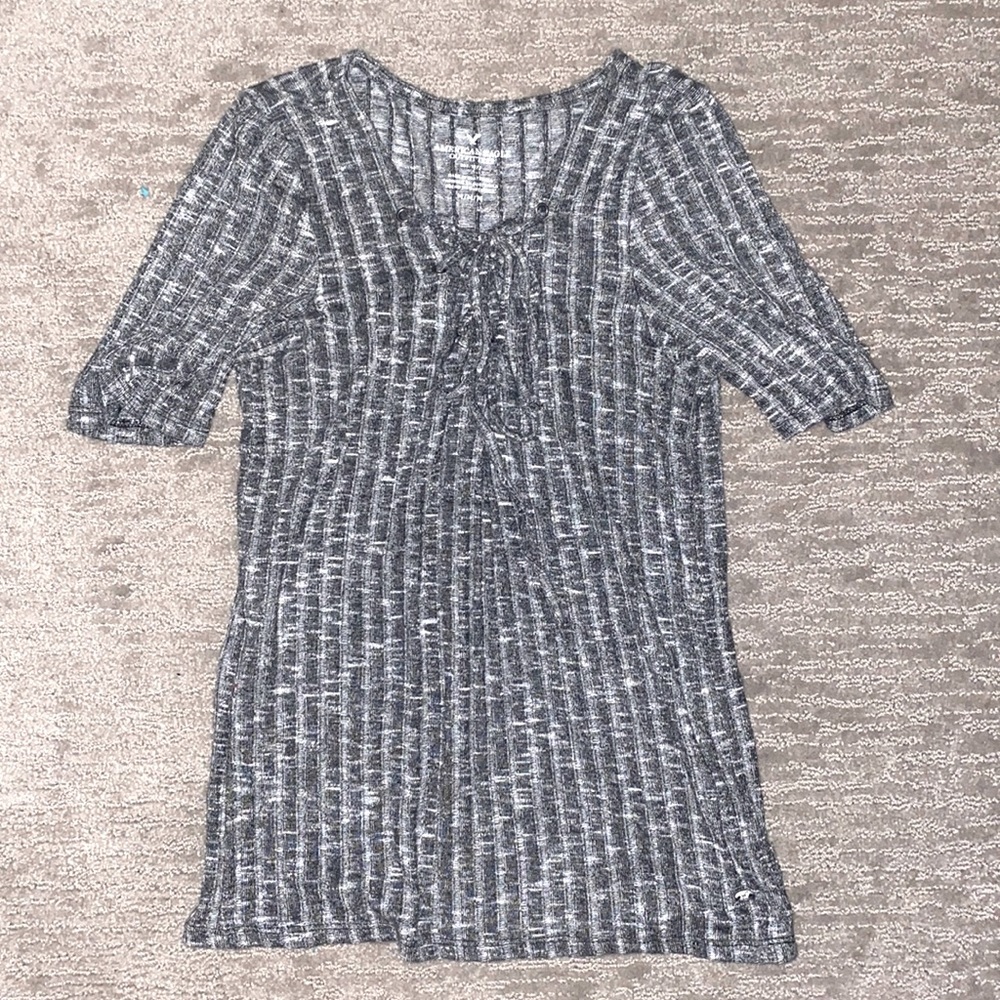 Grey American Eagle ribbed t-shirt size medium